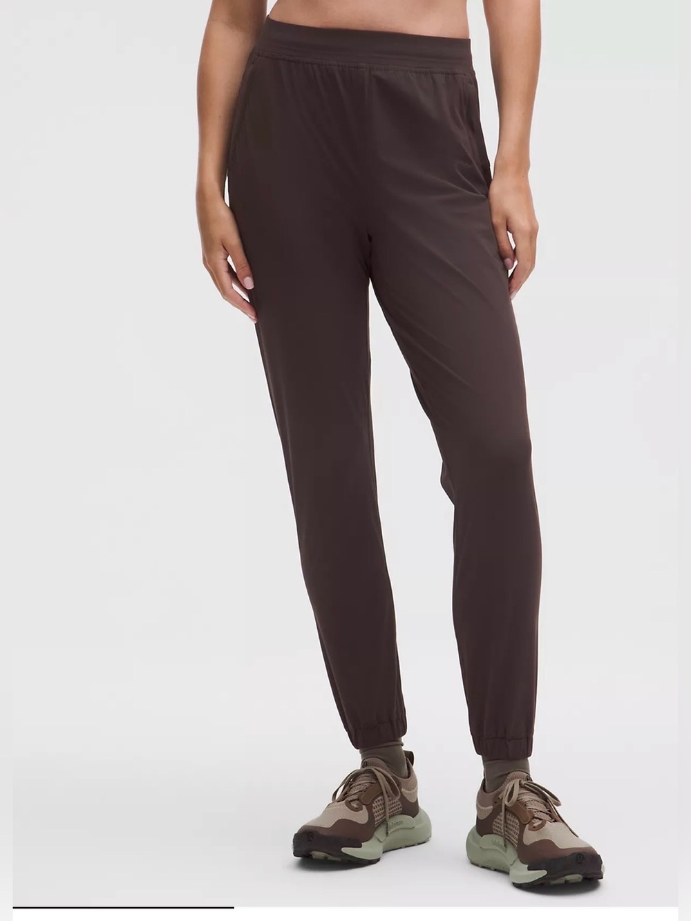 New Lululemon Adapted State High-Rise Jogger Regular size 4 
Color Sequoia